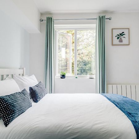 Apartment In Elephant & Castle With Parking ロンドン エクステリア 写真